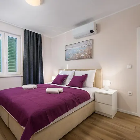 Am-porec Apartment *